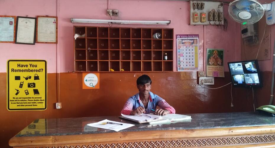 Sri Krishna Deluxe Lodge, Gulbarga 5
